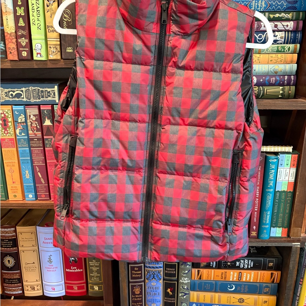 GAP  Red and Black Plaid Puffer Vest